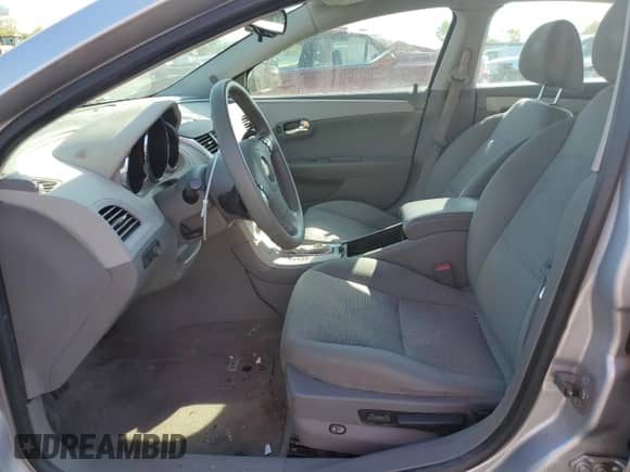 2010 Chevrolet Malibu 1LT с VIN 1G1ZC5EB2AF108858, выставлен на аукционе Copart как лот 54976595 с пробегом 84 075 миль миль и Списание • Salvage title. История ставок и продаж доступна на DreamBid. Изображение 7.