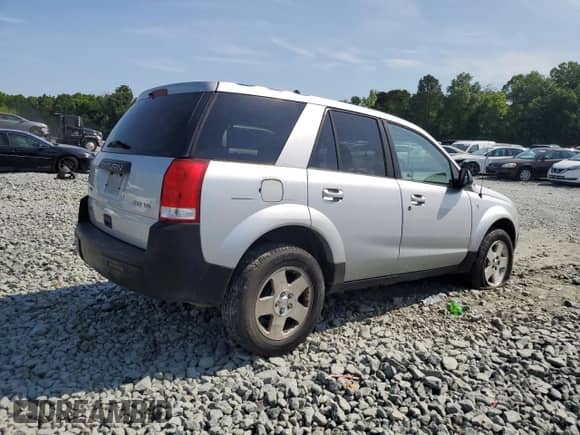 2004 Saturn VUE V6 with VIN 5GZCZ63464S858361, listed as a Copart auction lot 56803335 with 207,027 mi miles and Salvage title. Bid and sale history available at DreamBid. Image 3.