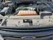 2018 Ford F-150 XL z VIN 1FTMF1CB9JFD61261, wystawiony jako Copart lot #84890555 z przebiegiem 140 741 mil mil oraz Czysty tytuł • Clean title. Historia ofert i sprzedaży dostępna na DreamBid. Obrazek 11.