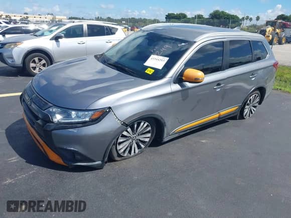 2019 Mitsubishi Outlander ES z VIN JA4AZ3A3XKZ020513, wystawiony jako IAAI lot #43344203 z przebiegiem 121 168 mil mil oraz . Historia ofert i sprzedaży dostępna na DreamBid. Obrazek 2.