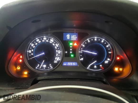 2007 Lexus IS 250 with VIN JTHCK262872014835, listed as a Copart auction lot 61559185 with 233,151 mi miles and Salvage title. Bid and sale history available at DreamBid. Image 9.