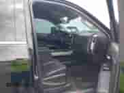2015 Chevrolet Silverado 2500HD LTZ с VIN 1GC1KWE8XFF642344, выставлен на аукционе IAAI как лот 43053101 с пробегом 169 693 миль миль и . История ставок и продаж доступна на DreamBid. Изображение 5.