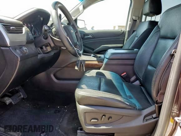 2016 Chevrolet Suburban LS с VIN 1GNSCGKC2GR239935, выставлен на аукционе Copart как лот 50094005 с пробегом 134 272 миль миль и Чистый • Clean title. История ставок и продаж доступна на DreamBid. Изображение 7.