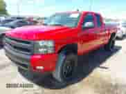 2008 Chevrolet Silverado 1500 1LT с VIN 2GCEK190181220708, выставлен на аукционе IAAI как лот 43068018 с пробегом 243 377 миль миль и . История ставок и продаж доступна на DreamBid. Изображение 2.