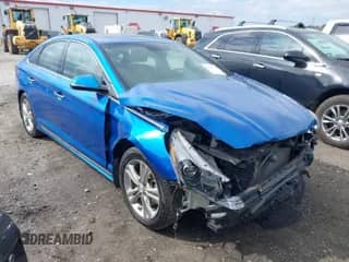 2019 Hyundai Sonata Sport с VIN 5NPE34AF2KH735382, выставлен на аукционе IAAI как лот 41815754 с пробегом 136 432 миль миль и . История ставок и продаж доступна на DreamBid. Изображение 1.