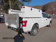 2019 Ford F-150 XL z VIN 1FTEX1C49KKE83579, wystawiony jako IAAI lot #43354362 z przebiegiem 94 099 mil mil oraz . Historia ofert i sprzedaży dostępna na DreamBid. Obrazek 4.