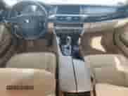 2014 BMW 5 Series 535i z VIN WBA5B1C58ED480122, wystawiony jako Copart lot #69944575 z przebiegiem 83 583 mil mil oraz Szkoda całkowita • Salvage title. Historia ofert i sprzedaży dostępna na DreamBid. Obrazek 8.