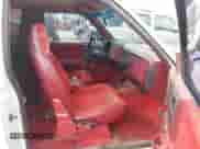 1988 Chevrolet Blazer с VIN 1GNCT18Z1J0182779, выставлен на аукционе IAAI как лот 41799629 с пробегом 244 716 миль миль и . История ставок и продаж доступна на DreamBid. Изображение 5.