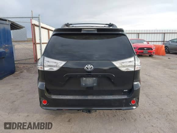 2011 Toyota Sienna SE with VIN 5TDXK3DC7BS107805, listed as a IAAI auction lot 43515503 with Not provided miles and . Bid and sale history available at DreamBid. Image 15.