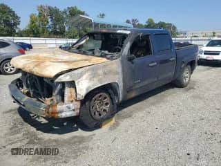 2011 Chevrolet Silverado 1500 LS z VIN 3GCPKREA9BG161475, wystawiony jako Copart lot #81142945 z przebiegiem Nie podano mil oraz Nie do naprawy • Non repairable. Historia ofert i sprzedaży dostępna na DreamBid. Obrazek 1.