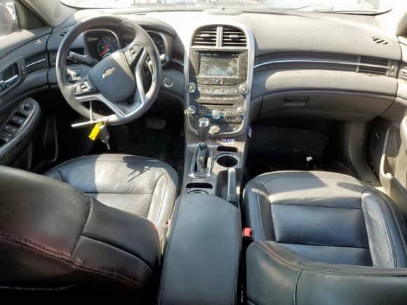 2015 Chevrolet Malibu LTZ с VIN 1G11G5SX5FF135044, выставлен на аукционе Copart как лот 84269595 с пробегом 213 095 миль миль и Списание • Salvage title. История ставок и продаж доступна на DreamBid. Изображение 8.