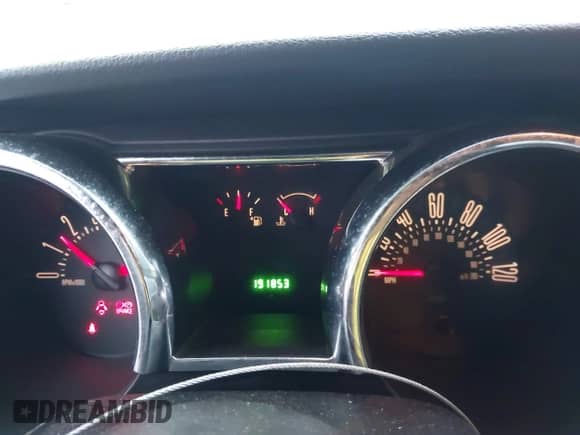 2005 Ford Mustang Deluxe with VIN 1ZVFT80N355148498, listed as a IAAI auction lot 43543649 with 191,853 mi miles and . Bid and sale history available at DreamBid. Image 7.