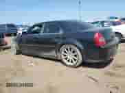 2007 Chrysler 300 C SRT-8 z VIN 2C3LA73W07H719942, wystawiony jako Copart lot #63219975 z przebiegiem Nie podano mil oraz Czysty tytuł • Clean title. Historia ofert i sprzedaży dostępna na DreamBid. Obrazek 2.