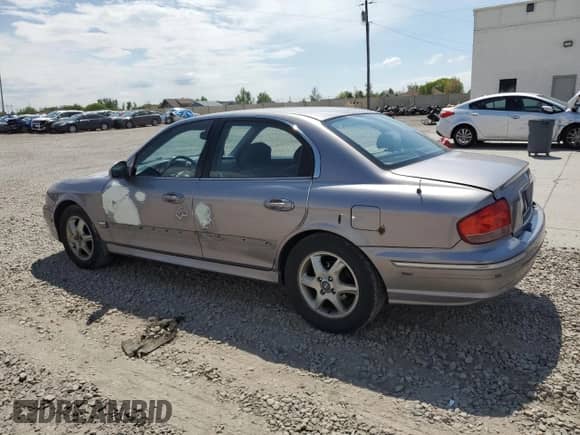 2005 Hyundai Sonata GLS with VIN KMHWF35H25A147409, listed as a Copart auction lot 55691445 with 131,942 mi miles and Salvage title. Bid and sale history available at DreamBid. Image 2.