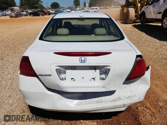 2006 Honda Accord EX-L с VIN 1HGCM568X6A129282, выставлен на аукционе Copart как лот 71073745 с пробегом 195 059 миль миль и На запчасти • Non repairable. История ставок и продаж доступна на DreamBid. Изображение 6.