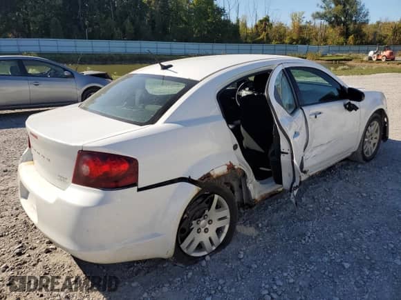 2014 Dodge Avenger SE с VIN 1C3CDZAB1EN111225, выставлен на аукционе Copart как лот 84723265 с пробегом 205 289 миль миль и Списание • Salvage title. История ставок и продаж доступна на DreamBid. Изображение 3.
