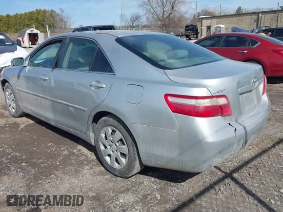 2007 Toyota Camry CE с VIN 4T1BE46K27U007427, выставлен на аукционе IAAI как лот 41839451 с пробегом 238 236 миль миль и . История ставок и продаж доступна на DreamBid. Изображение 3.