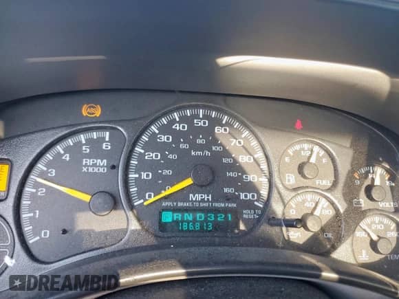 2000 GMC Sierra 1500 SLE with VIN 2GTEC19T6Y1252156, listed as a Copart auction lot 61931825 with 186,813 mi miles and Salvage title. Bid and sale history available at DreamBid. Image 9.