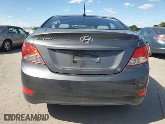 2012 Hyundai Accent GLS z VIN KMHCT4AE3CU197910, wystawiony jako Copart lot #70589035 z przebiegiem 91 582 mil mil oraz Czysty tytuł • Clean title. Historia ofert i sprzedaży dostępna na DreamBid. Obrazek 6.