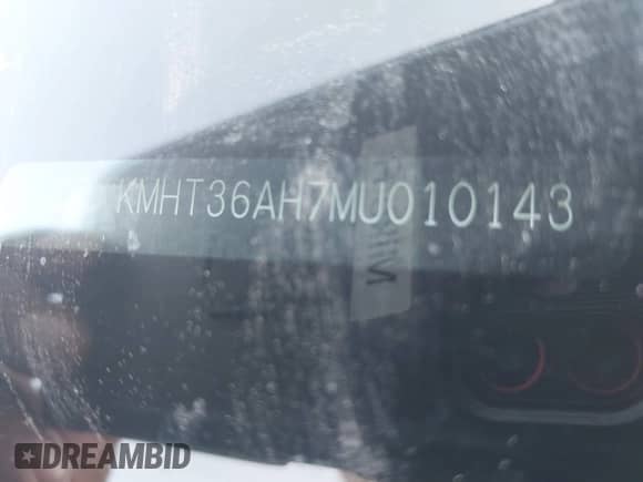 2021 Hyundai Veloster z VIN KMHT36AH7MU010143, wystawiony jako IAAI lot #42407678 z przebiegiem 43 444 mil mil oraz . Historia ofert i sprzedaży dostępna na DreamBid. Obrazek 9.