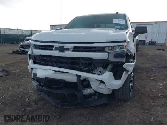 2022 Chevrolet Silverado 1500 RST z VIN 3GCUDEET5NG690627, wystawiony jako IAAI lot #41832932 z przebiegiem 39 435 mil mil oraz . Historia ofert i sprzedaży dostępna na DreamBid. Obrazek 6.