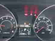 2023 Mitsubishi Outlander ES z VIN JA4ARUAU9PU014995, wystawiony jako IAAI lot #41550250 z przebiegiem 34 388 mil mil oraz . Historia ofert i sprzedaży dostępna na DreamBid. Obrazek 7.