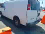 2007 Chevrolet Express Cargo z VIN 1GCFG15X371145166, wystawiony jako IAAI lot #42831531 z przebiegiem 134 128 mil mil oraz . Historia ofert i sprzedaży dostępna na DreamBid. Obrazek 3.