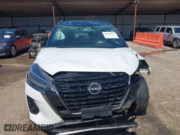 2023 Nissan Kicks SR with VIN 3N1CP5DV2PL499136, listed as a IAAI auction lot 42266972 with 38,328 mi miles and . Bid and sale history available at DreamBid. Image 12.