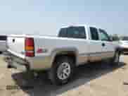 2000 GMC Sierra 1500 SLE с VIN 2GTEK19T5Y1245542, выставлен на аукционе Copart как лот 59162745 с пробегом 207 885 миль миль и Списание • Salvage title. История ставок и продаж доступна на DreamBid. Изображение 3.