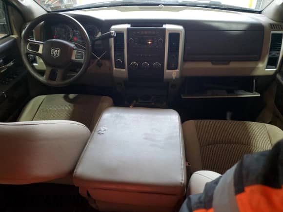 2010 Dodge 1500 SLT with VIN 1D7RV1GT7AS143845, listed as a Copart auction lot 84496444 with 156,512 mi miles and Salvage title. Bid and sale history available at DreamBid. Image 8.