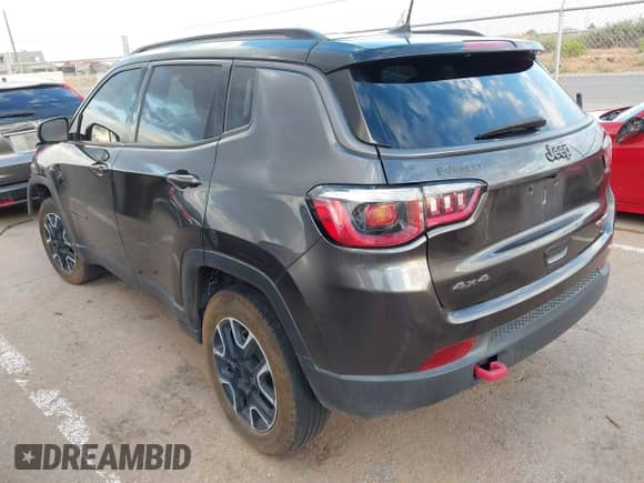2020 Jeep Compass Trailhawk с VIN 3C4NJDDB0LT111645, выставлен на аукционе IAAI как лот 43052617 с пробегом 64 504 миль миль и . История ставок и продаж доступна на DreamBid. Изображение 3.