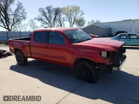 2020 Toyota Tacoma SR5 с VIN 3TMBZ5DN5LM026225, выставлен на аукционе Copart как лот 48019185 с пробегом 82 991 миль миль и Списание • Salvage title. История ставок и продаж доступна на DreamBid. Изображение 4.
