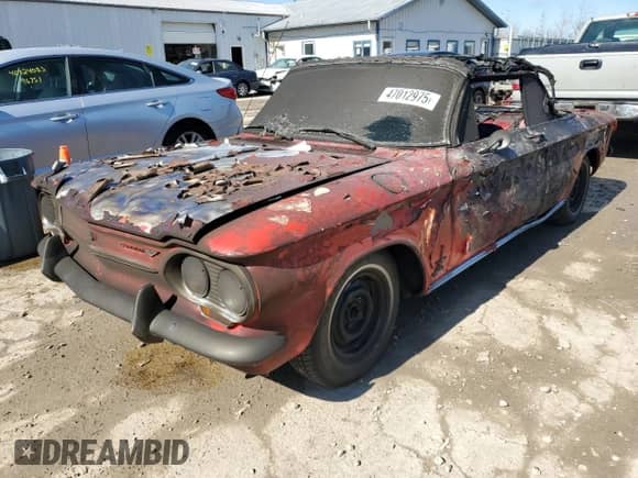 1963 Chevrolet Corvair z VIN 30967W2141111, wystawiony jako Copart lot #47012975 z przebiegiem Nie podano mil oraz Nie do naprawy • Non repairable. Historia ofert i sprzedaży dostępna na DreamBid. Obrazek 1.