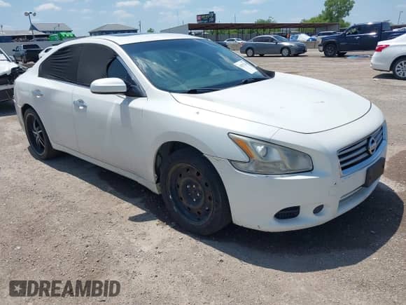 2013 Nissan Maxima SV z VIN 1N4AA5AP6DC809796, wystawiony jako IAAI lot #42517126 z przebiegiem 155 947 mil mil oraz . Historia ofert i sprzedaży dostępna na DreamBid. Obrazek 1.