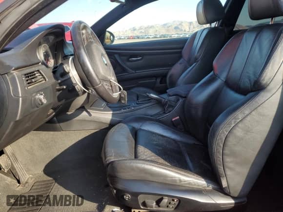 2009 BMW M3 с VIN WBSWD93599P361282, выставлен на аукционе Copart как лот 75952754 с пробегом 116 962 миль миль и Списание • Salvage title. История ставок и продаж доступна на DreamBid. Изображение 7.