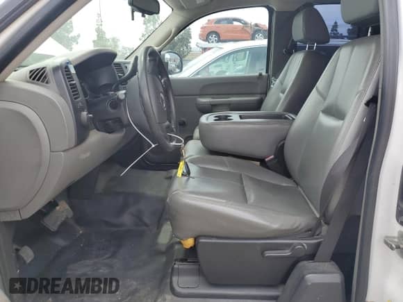 2007 GMC Sierra 1500 SLE1 with VIN 1GTEC19C27Z508489, listed as a Copart auction lot 56066675 with 158,143 mi miles and Salvage title. Bid and sale history available at DreamBid. Image 7.