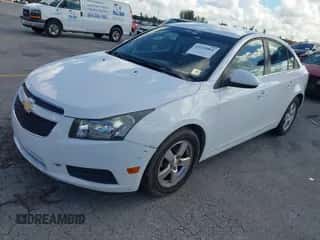 2013 Chevrolet Cruze 1LT с VIN 1G1PC5SB9D7207445, выставлен на аукционе IAAI как лот 43310061 с пробегом 109 159 миль миль и . История ставок и продаж доступна на DreamBid. Изображение 2.