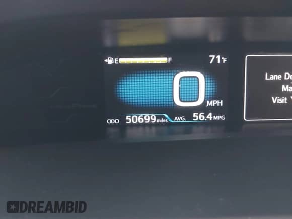 2018 Toyota Prius Plus z VIN JTDKARFP0J3084142, wystawiony jako IAAI lot #41936736 z przebiegiem 50 699 mil mil oraz . Historia ofert i sprzedaży dostępna na DreamBid. Obrazek 7.