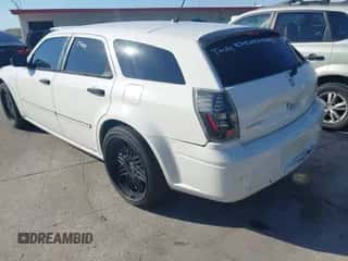 2008 Dodge Magnum SXT with VIN 2D4FV37V68H214404, listed as a IAAI auction lot 43391260 with 262,069 mi miles and . Bid and sale history available at DreamBid. Image 3.