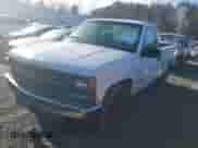 1995 Chevrolet Silverado 2500 с VIN 1GCFC24KXSZ235027, выставлен на аукционе IAAI как лот 41618945 с пробегом 263 798 миль миль и . История ставок и продаж доступна на DreamBid. Изображение 17.