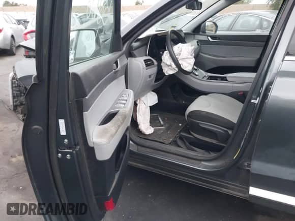2021 Hyundai Palisade SE с VIN KM8R14HE2MU213019, выставлен на аукционе IAAI как лот 42058166 с пробегом 100 985 миль миль и . История ставок и продаж доступна на DreamBid. Изображение 5.