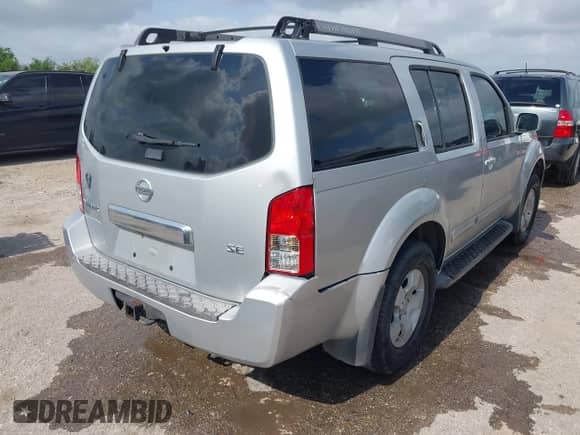 2005 Nissan Pathfinder SE with VIN 5N1AR18U25C781547, listed as a IAAI auction lot 42284394 with 184,942 mi miles and . Bid and sale history available at DreamBid. Image 4.
