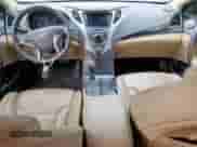 2012 Hyundai Azera z VIN KMHFH4JG2CA192389, wystawiony jako Copart lot #68006605 z przebiegiem 171 757 mil mil oraz Szkoda całkowita • Salvage title. Historia ofert i sprzedaży dostępna na DreamBid. Obrazek 8.