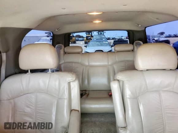 2002 Chevrolet Suburban LS с VIN 3GNEC16Z52G128443, выставлен на аукционе Copart как лот 60628795 с пробегом 294 200 миль миль и Списание • Salvage title. История ставок и продаж доступна на DreamBid. Изображение 10.