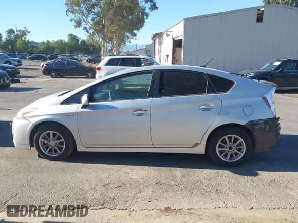 2011 Toyota Prius I with VIN JTDKN3DU1B0273900, listed as a IAAI auction lot 43484556 with 224,570 mi miles and . Bid and sale history available at DreamBid. Image 14.