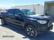 2018 Toyota Tacoma SR5 с VIN 3TMBZ5DN1JM014540, выставлен на аукционе IAAI как лот 42505324 с пробегом 112 990 миль миль и . История ставок и продаж доступна на DreamBid. Изображение 1.