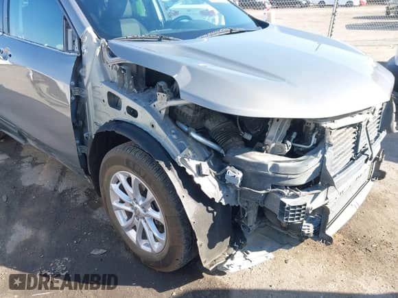 2018 Chevrolet Equinox LT with VIN 3GNAXJEVXJS641751, listed as a IAAI auction lot 43283356 with 110,261 mi miles and . Bid and sale history available at DreamBid. Image 19.