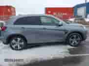 2021 Mitsubishi Outlander ES z VIN JA4APUAU9MU032592, wystawiony jako IAAI lot #41639189 z przebiegiem 44 326 mil mil oraz . Historia ofert i sprzedaży dostępna na DreamBid. Obrazek 13.