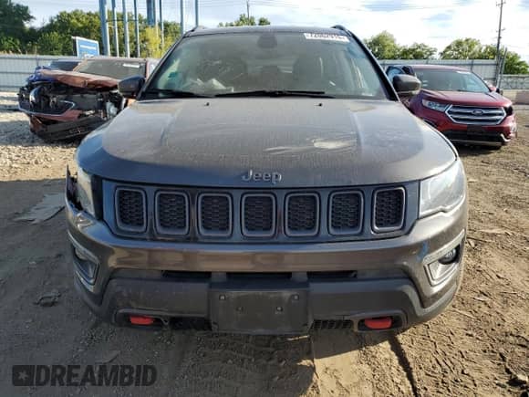 2020 Jeep Compass Trailhawk z VIN 3C4NJDDB9LT214675, wystawiony jako Copart lot #72062915 z przebiegiem 88 671 mil mil oraz Szkoda całkowita • Salvage title. Historia ofert i sprzedaży dostępna na DreamBid. Obrazek 5.