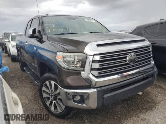 2019 Toyota Tundra Limited z VIN 5TFSY5F10KX246376, wystawiony jako Copart lot #75479174 z przebiegiem Nie podano mil oraz Nie do naprawy • Non repairable. Historia ofert i sprzedaży dostępna na DreamBid. Obrazek 4.